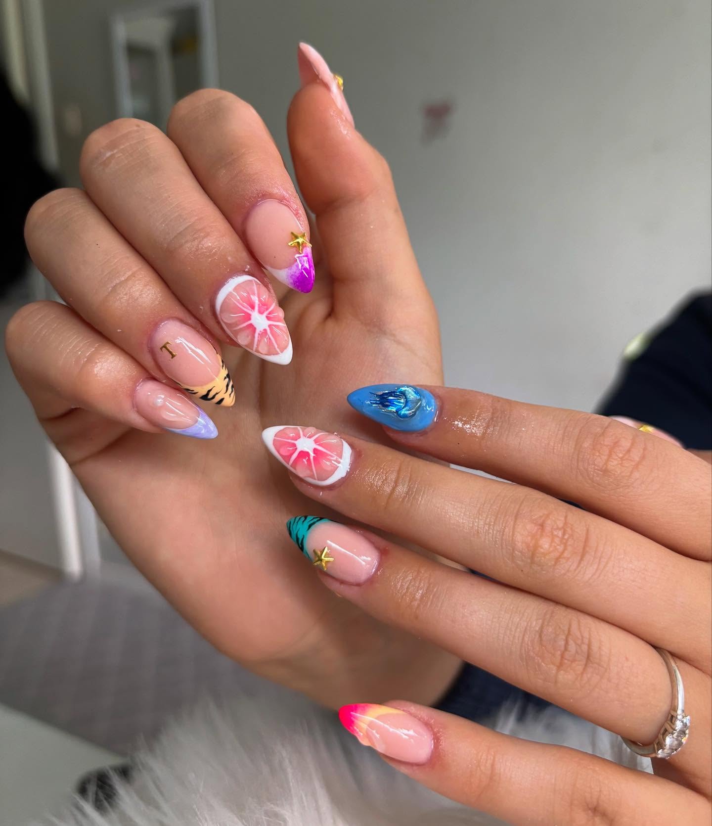 acrylic nails on hands