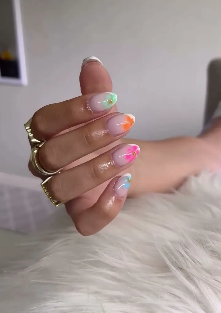 acrylic nails on hands